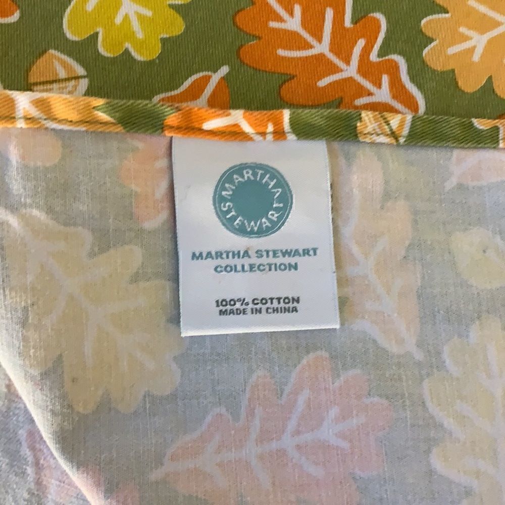 Martha Stewart Decorative Leaf Table Napkins - Picture 8 of 12